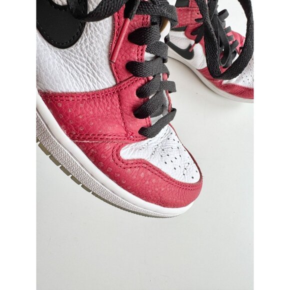 NIKE Air Jordan 1 Retro High Spider-Man Origin Story Gym Red Sneakers, Size 9 - Picture 5 of 16